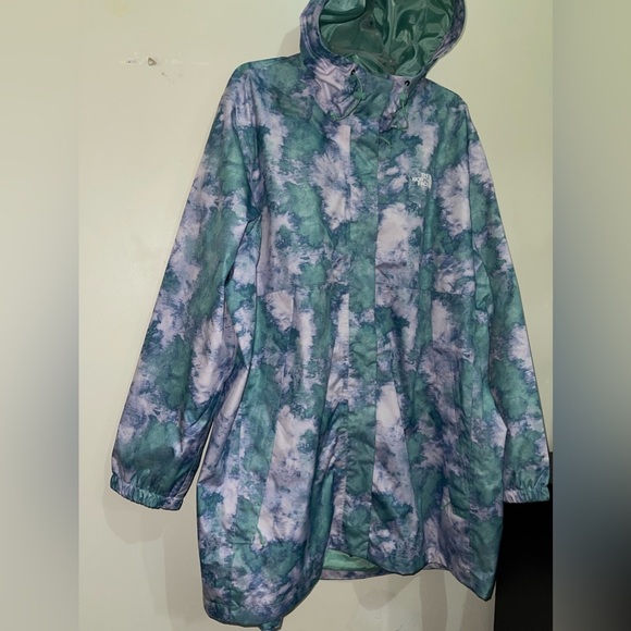 The North Face Women’s Plus Size Printed Antora Parka - Picture 10 of 16